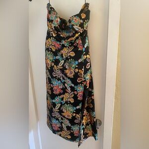 VICI floral dress. NEVER BEEN WORN. Tags still on. Size XL